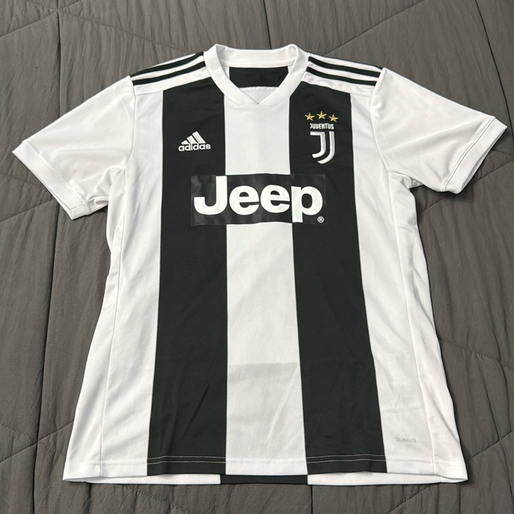 Adidas Juventus 2018/19 Home Jersey